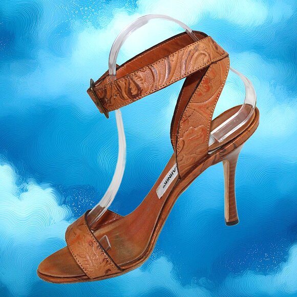 Manolo Blahnik Embossed leather Ankle Wrap Peep Toe Stiletto Sandal, Size 36.5 - Picture 4 of 9